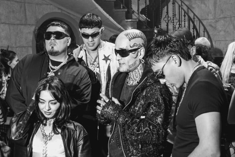 Bajan el remix de "Ronroneame" de YouTube y Spotify